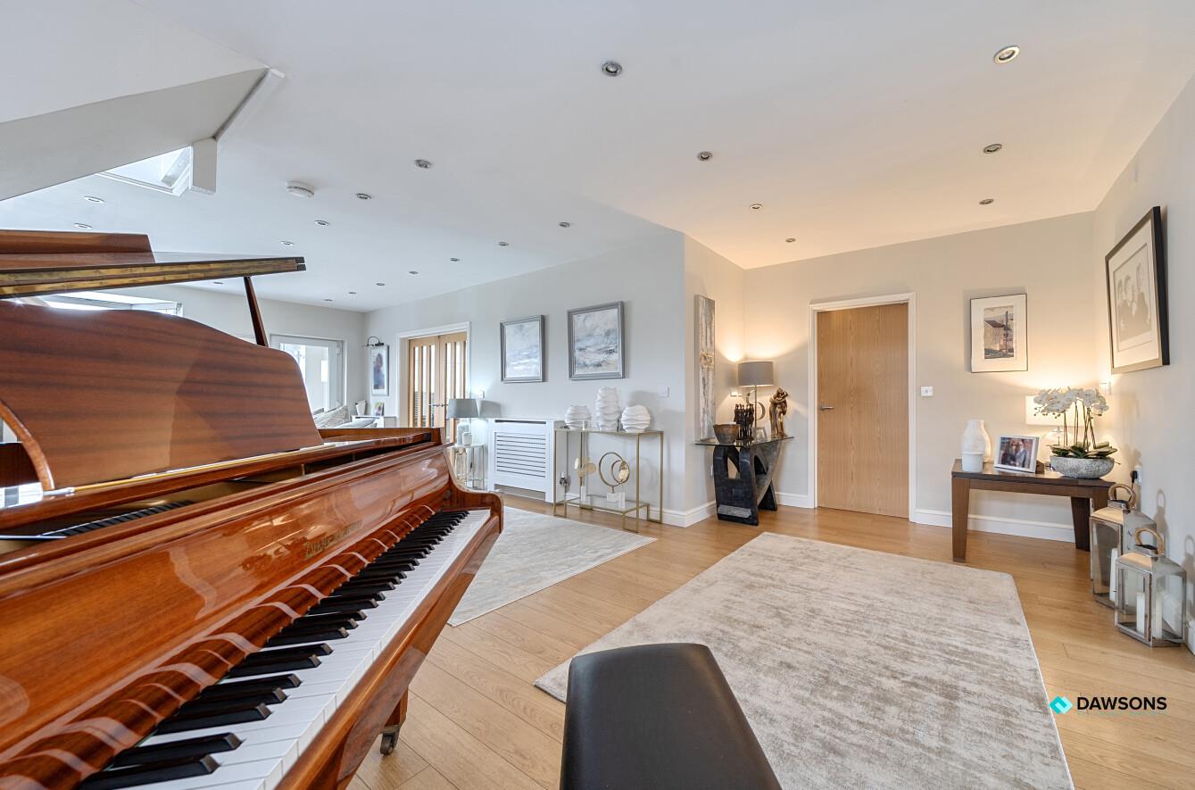 Manselfield Road, Murton, Swansea, SA3 3AG